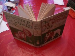 Wonderful Wizard of Oz,  Geo M. Hill, 1st edition, 1st state. B binding - $10000.0000