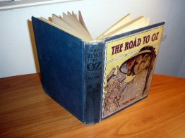 Road to Oz. Early edition from 1920 - $75.0000