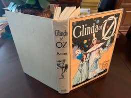 Glinda of Oz. Post 1935 edition without color plates