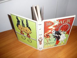 Magic of Oz, Reilly & Lee - White cover edition (Tall) - $55.0000