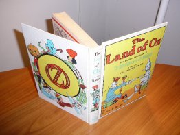 The Land of Oz  - Reilly & Lee - White cover edition (Short) - $35.0000
