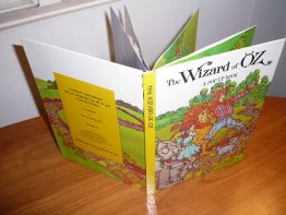 Wizard of Oz pop-up book. Post 1960 edition Sold 4/4/2010 - $20.0000