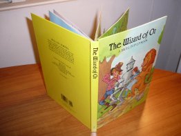 Wizard of Oz pop-up book. post 1960 edition - $24.9900