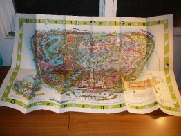 Large map of Disney park in CA from 1964. Size 30 x48 - $150.0000