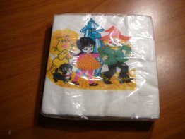 Wizard of Oz unopened napkins. Sold 5/20/2010 - $5.0000