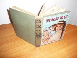 Road to Oz. Early edition from 1920. Sold 11/24/2010 - $65.0000