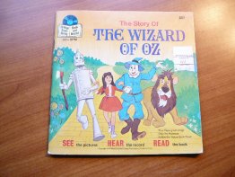 Wizard of Oz with record.  1978 edition. Softcover - $5.0000