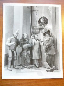Wizard of Oz picture from MGM movie. Cast  with Wizard  8x10. - $10.0000