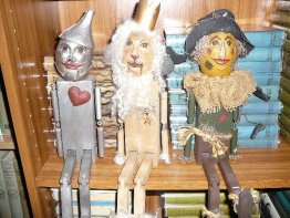 5 custom wooden dolls - $500.0000