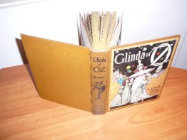 Glinda of Oz. 1926 edition with 12 color plates. ~ c.1920 - $200.0000