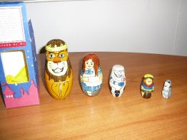 INCREDIBLE WIZARD OF OZ 5pc NESTING SET - $40.0000