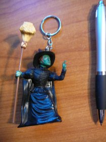 Wizard of Oz key chain - Wicked Witch. Sold 3/17/2013 - $10.0000