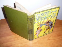 Dorothy and the Wizard in Oz. Pre 1935 edition with 16 color plates  - $120.0000