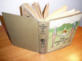 Emerald City of Oz. Pre 1920 edition. Sold 6/20/2012 - $140.0000