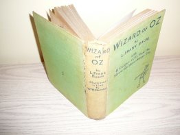 WIZARD of OZ 1st UK British Movie Ed 1939 in B binding - $200.0000