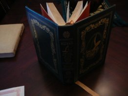Wicked by Gregory Maguire ( signed edition) Easton Press. - $300.0000