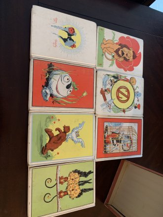 Set of 7 Frank Baum Oz books. White cover edition. Printed circa 1965 - $150.0000