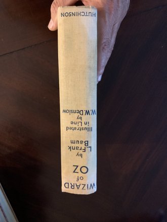 WIZARD of OZ 1st UK British Movie Ed 1939 in B binding in original dust jacket. - $900.0000